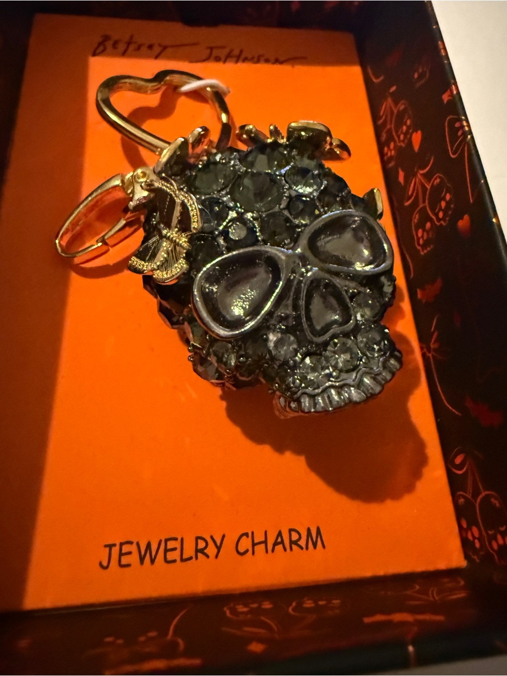 NWT Betsey Johnson Crystal Skull Bag Charm with Butterfly & Bow Accents, Hallowe - Picture 3 of 9